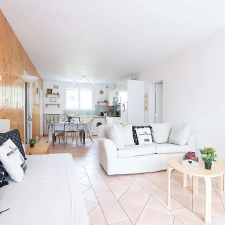 T3 Pour 8 Personnes Avec Balcon, Parking Prive Et Sud - Saint-lary Centre - Fr-1-296-323 شقة *